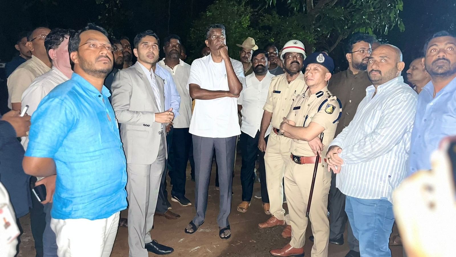 <div class="paragraphs"><p>PWD and District in-charge Minister Satish Jarkiholi inspecting Sneham Taping Solutions at Navage village in Belagavi taluk.&nbsp;</p></div>